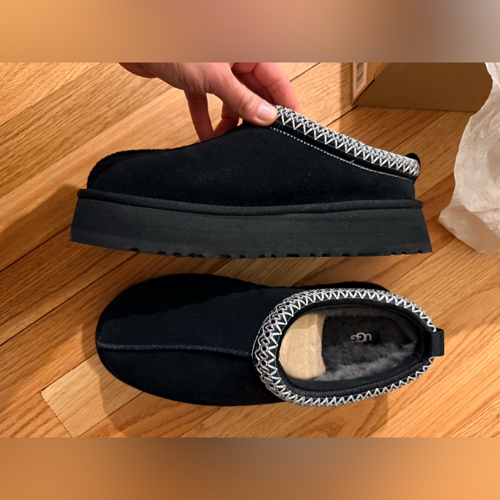 UGG Tasman Platform Slippers in Black Size 9 Brand New